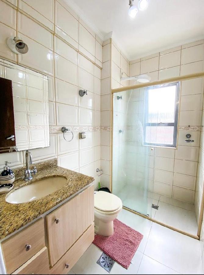 Apartamento bem localizado a 450 metros da praia . Guarujá Exterior foto