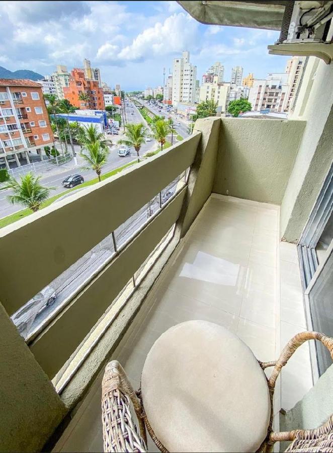 Apartamento bem localizado a 450 metros da praia . Guarujá Exterior foto