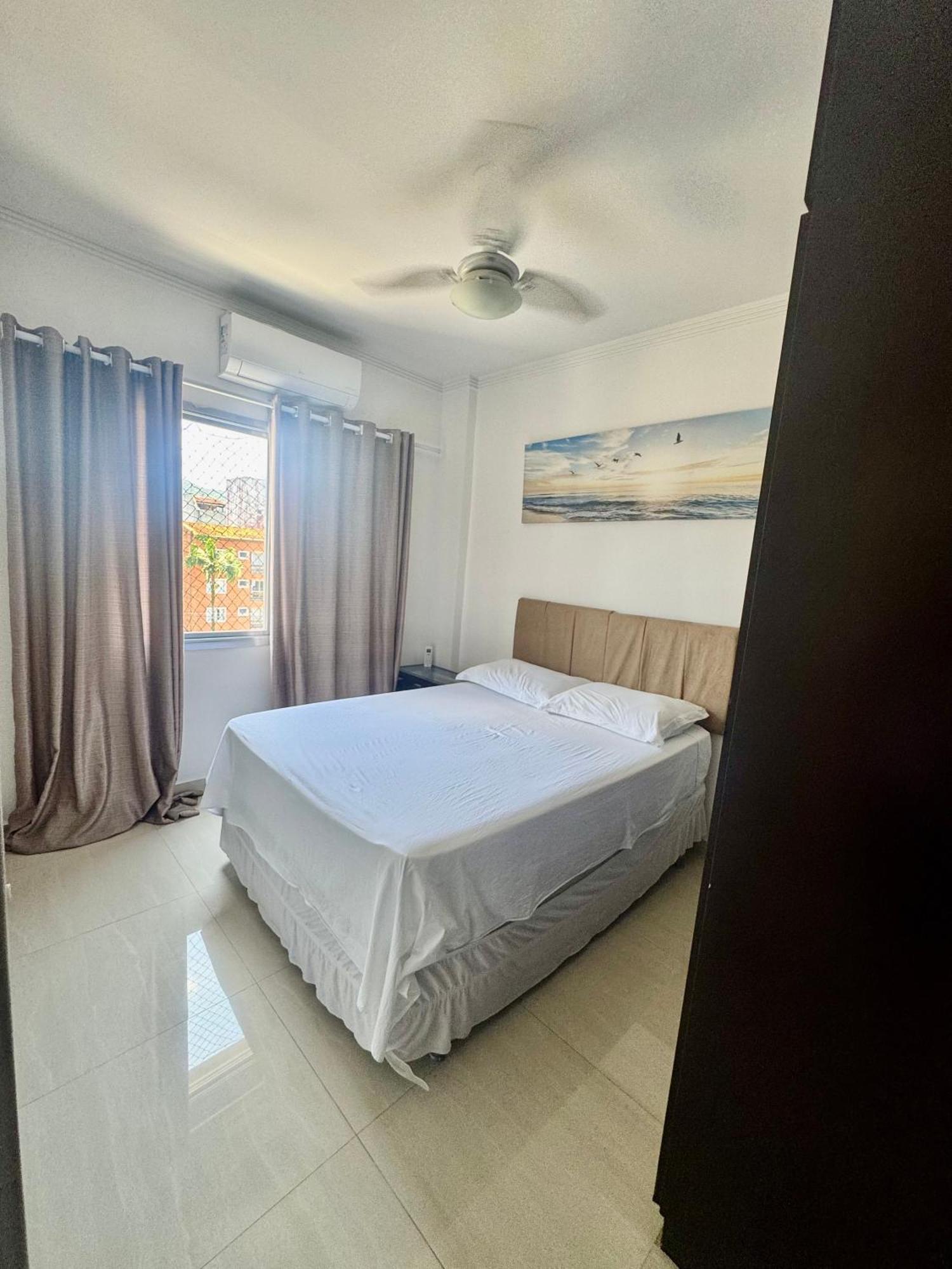 Apartamento bem localizado a 450 metros da praia . Guarujá Exterior foto