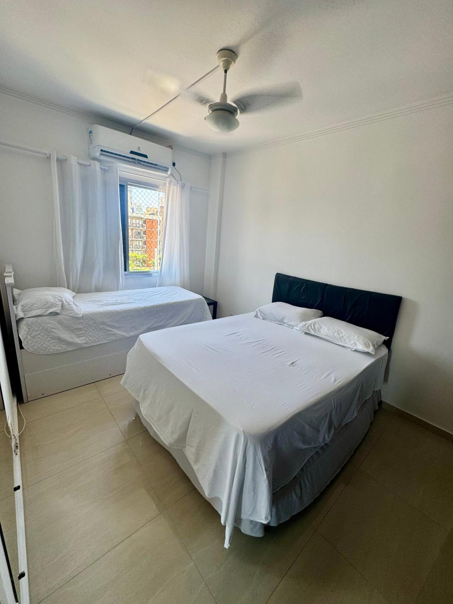 Apartamento bem localizado a 450 metros da praia . Guarujá Exterior foto