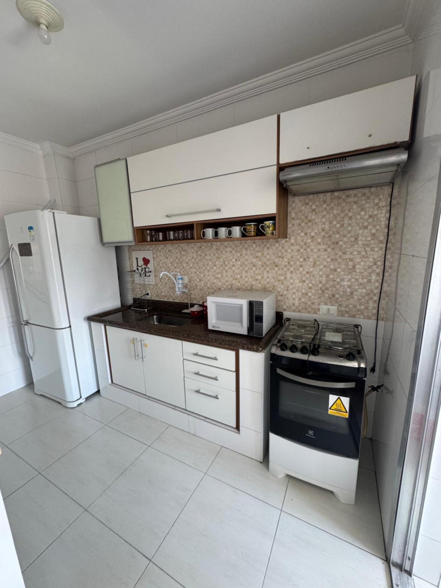 Apartamento bem localizado a 450 metros da praia . Guarujá Exterior foto